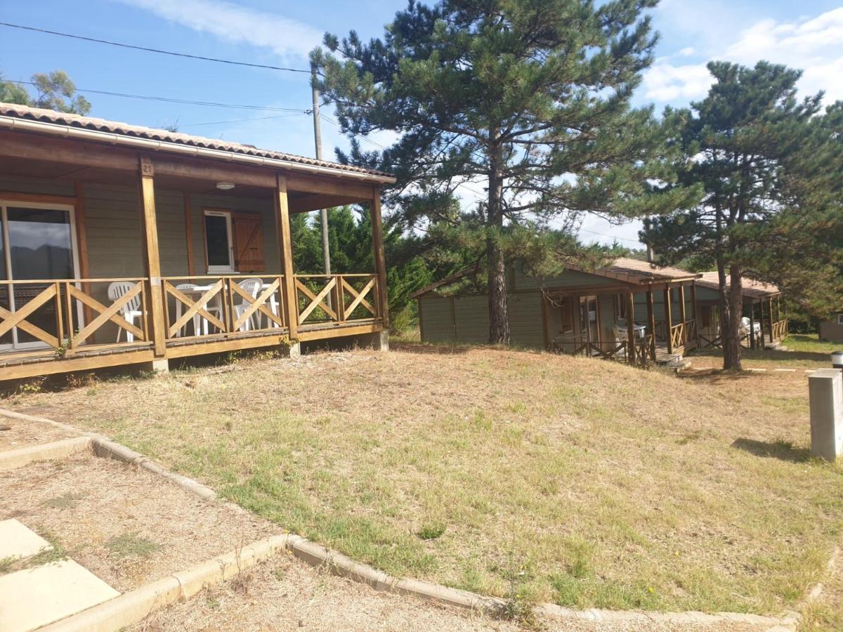 Camping Municipal La Sapinette Quillan Zewnętrze zdjęcie